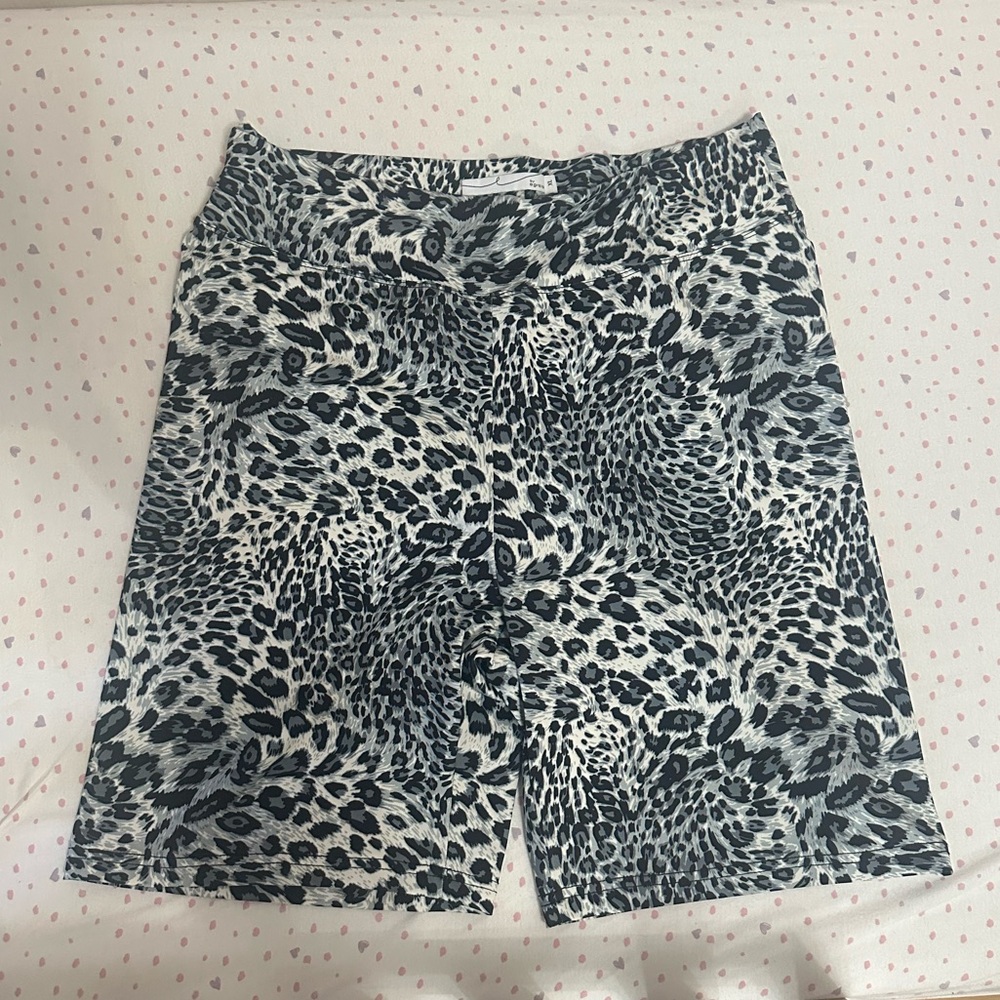 Byegreis Leopard Print Shorts